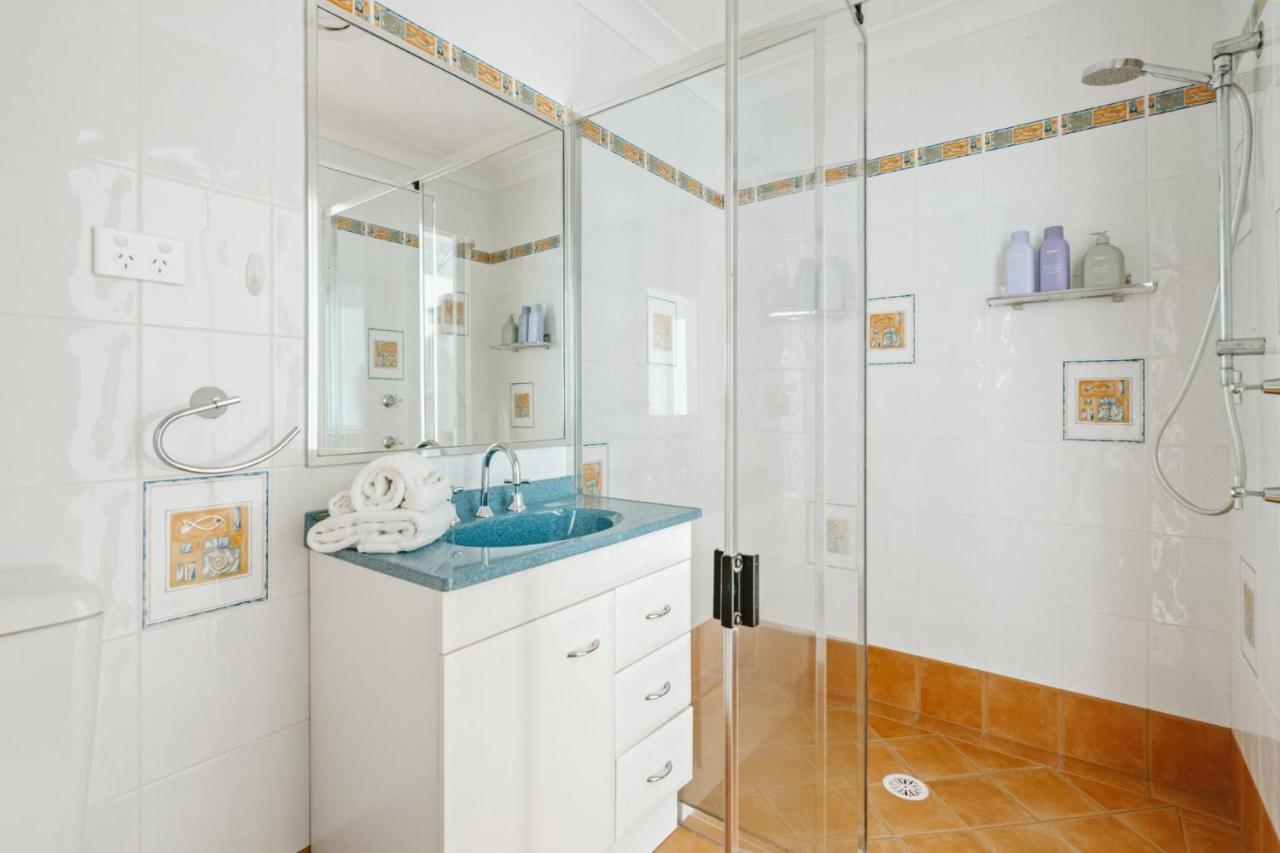 Seahaven Villa Hyams Beach Exteriör bild